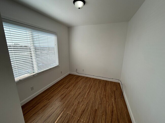 Building Photo - 3 Bed 2 Bath with Great Views in San Leand...