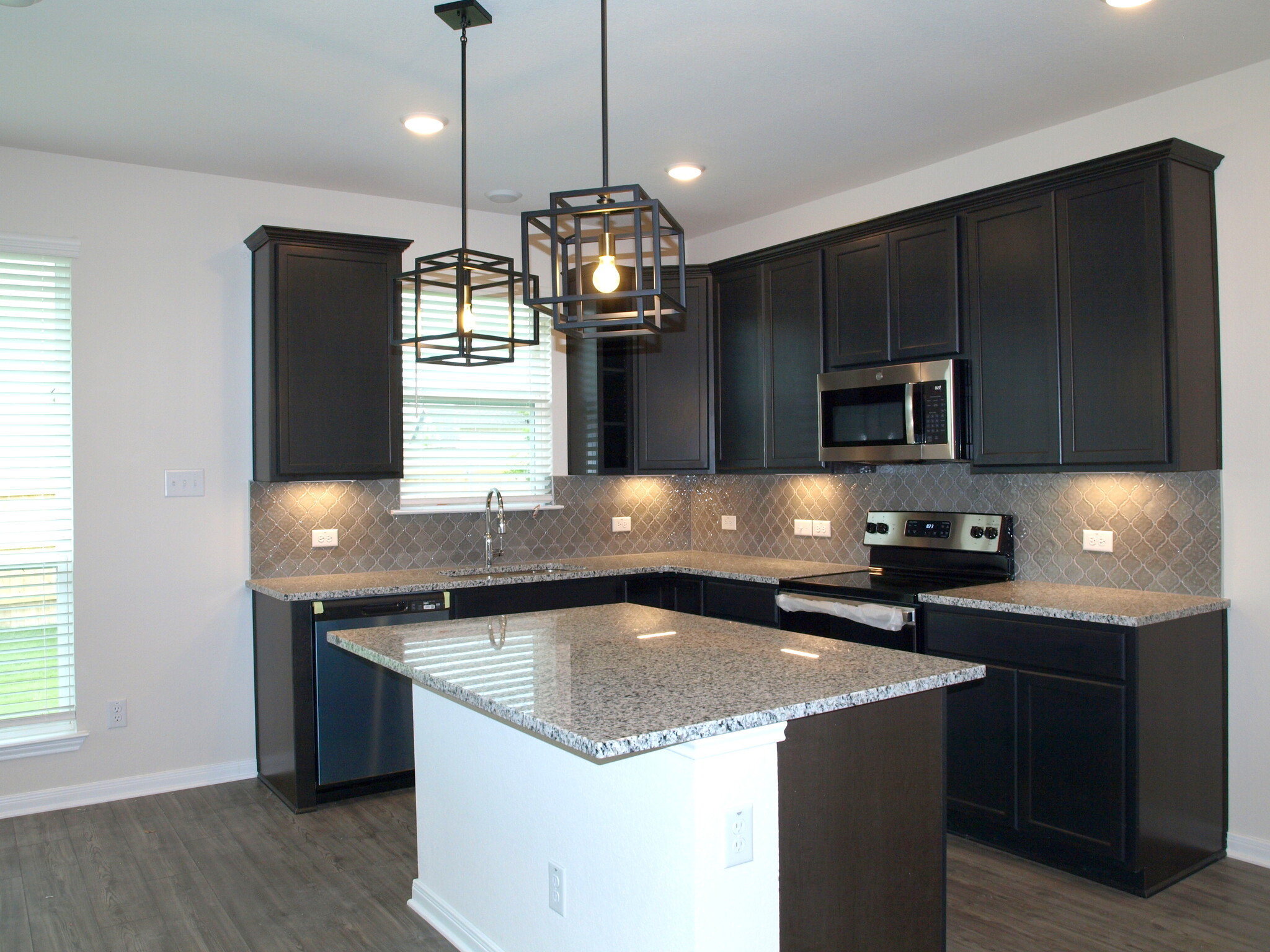 Building Photo - 4140 Aransas Dr