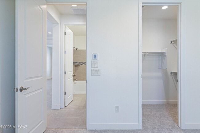 Building Photo - 30660 S Osprey Dr