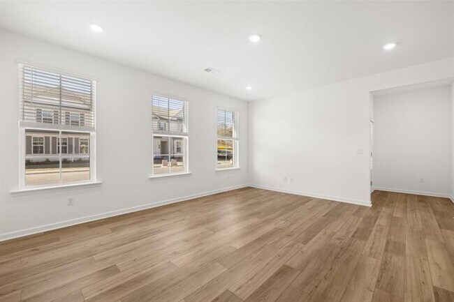 Building Photo - 101 Smithwood Dr