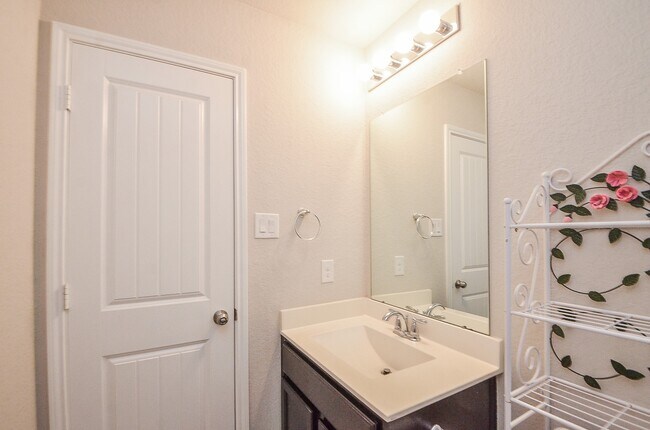 Building Photo - 7426 Flintrock Hollow Trail