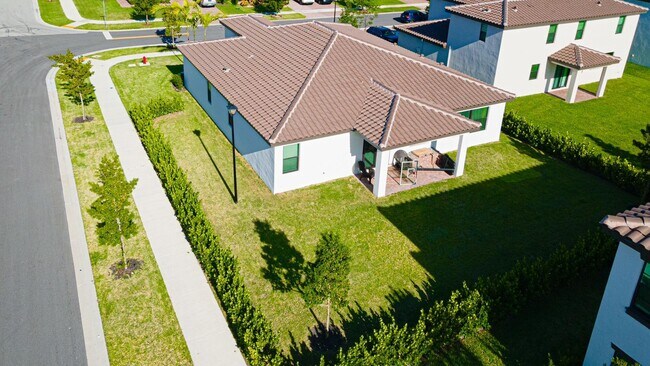 Building Photo - 3509 Bauer Rd