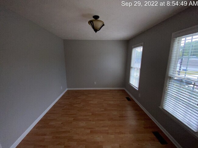 Building Photo - 5617 Middlefield Pl
