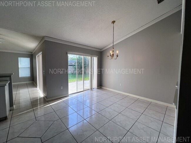 Building Photo - 3BR 2BA Home w/ 2-Car Garage • Dishwasher • Large Patio in Kissimmee