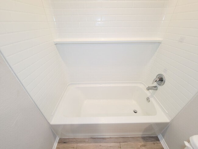 Building Photo - 24811 Crimson Pine Dr