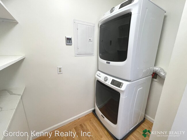 Building Photo - 3 br, 2 bath House - 717 Miller Avenue