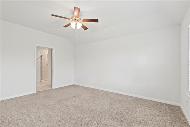 Building Photo - 704 Range Dr