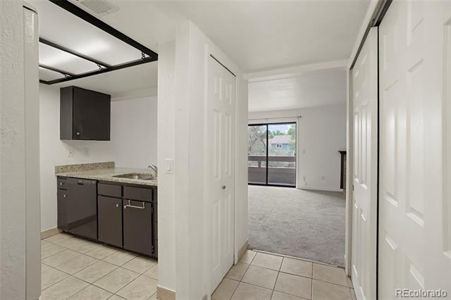 Building Photo - 14120 E Temple Dr