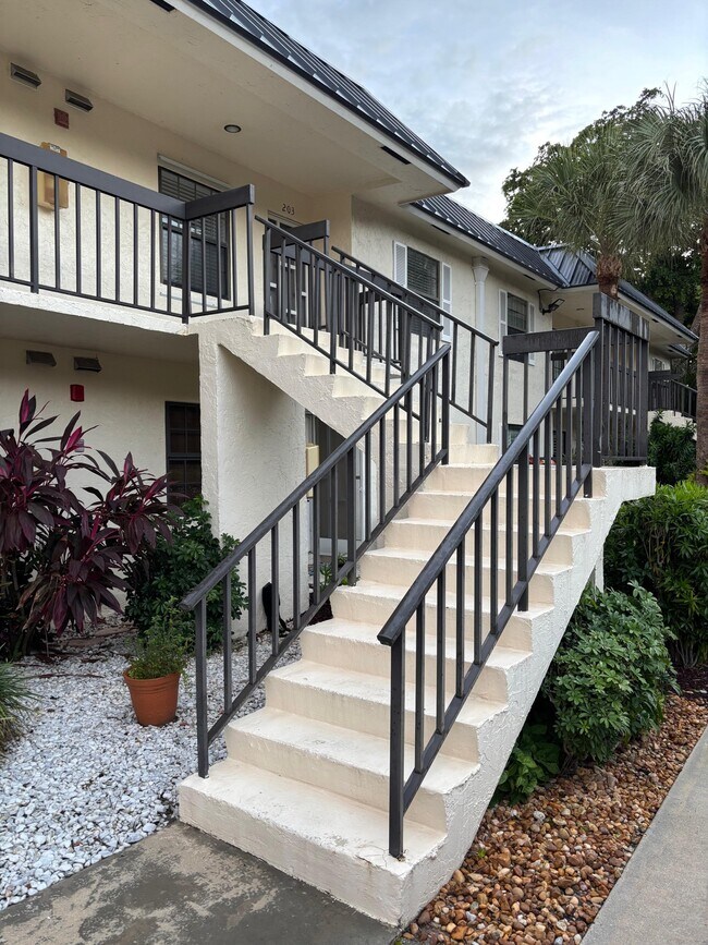 Building Photo - 3000 Florida Blvd