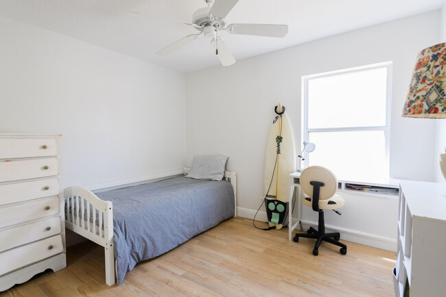 Building Photo - 3693 Miramontes Cir