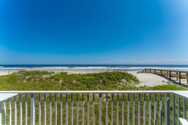 Building Photo - 2010 Ocean Front S