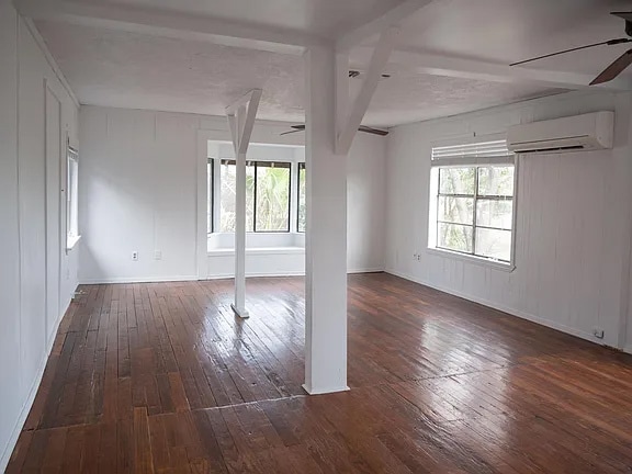 Building Photo - 506 E Glenn Ave