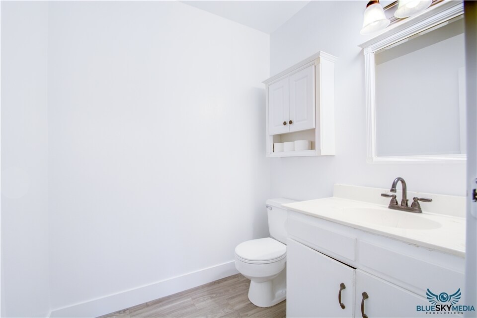 Building Photo - 3440 Brookside Dr.