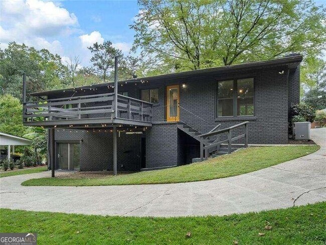 Building Photo - Atlanta Rental with Space, Style & Unbeatable Location