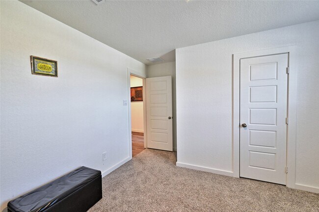 Building Photo - 8522 Kokernot Ln