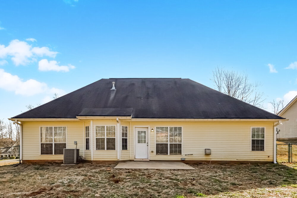 Building Photo - 115 Syracuse Ln