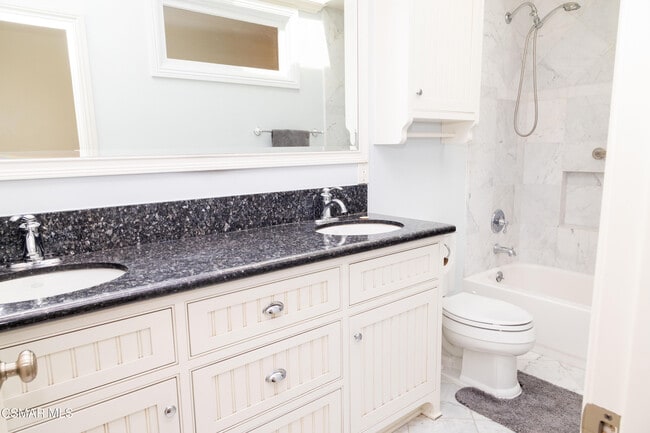Building Photo - 385 Somerset Cir