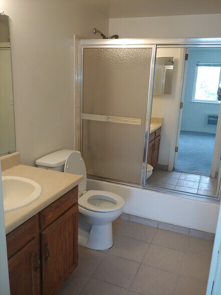 Bathroom - 17652 E Loyola Dr