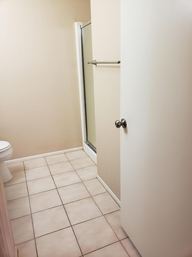 Building Photo - 9626 W Mountain View Rd