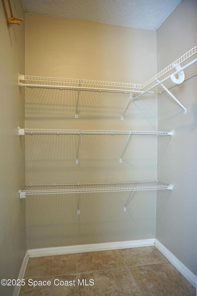 Building Photo - 1758 Tradewinds Ave SE