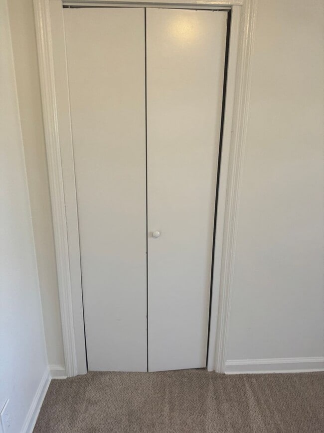 Building Photo - 510 S 19th St