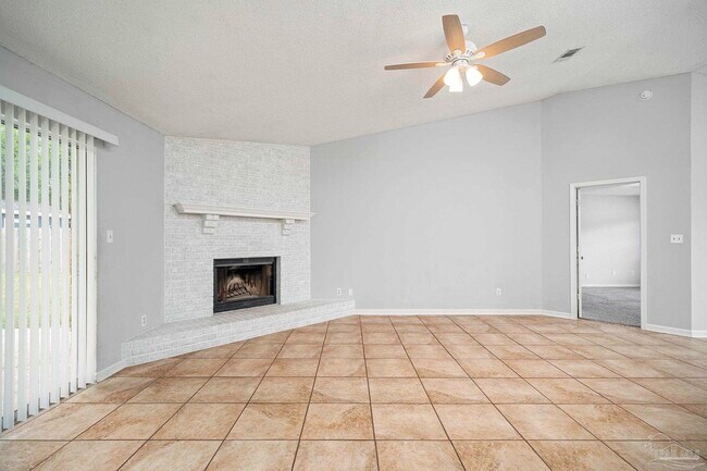 Building Photo - 2029 Coral St
