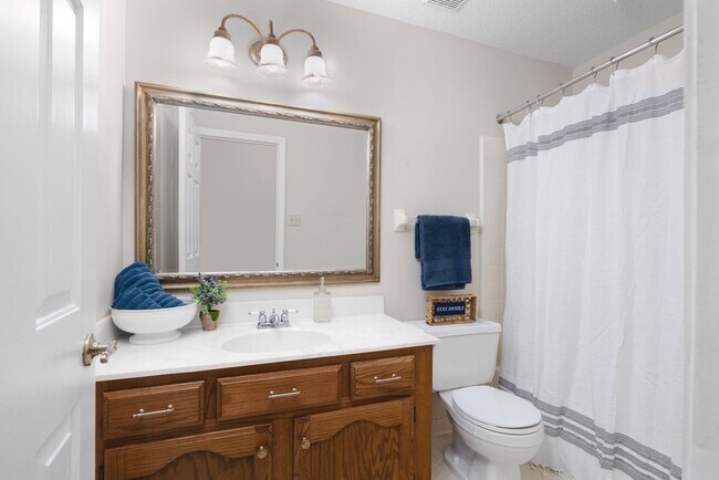 Building Photo - 3075 Stonecrest Cir