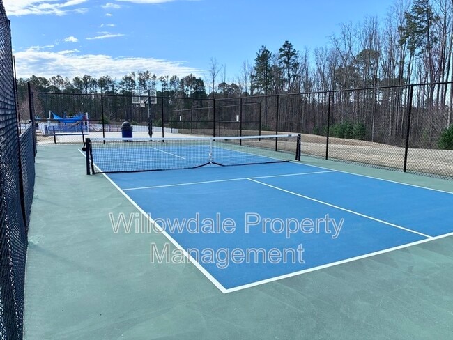 Building Photo - 2534 Hutch Ln