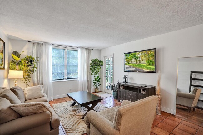 Building Photo - 4025 N Federal Hwy