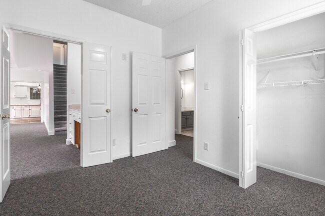 Building Photo - 19102 Lookout Mountain Ln