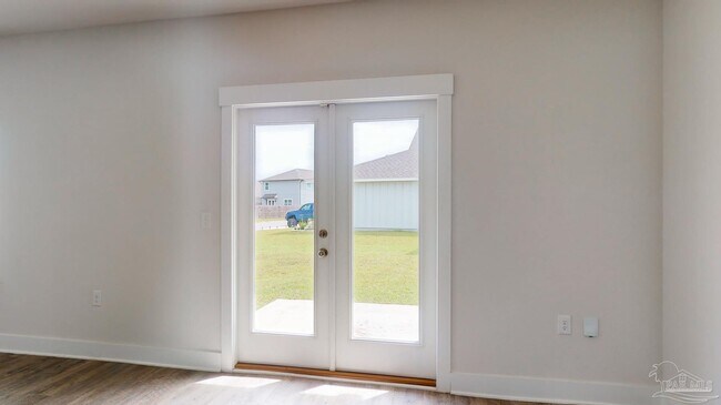 Building Photo - 5865 Danbury Blvd