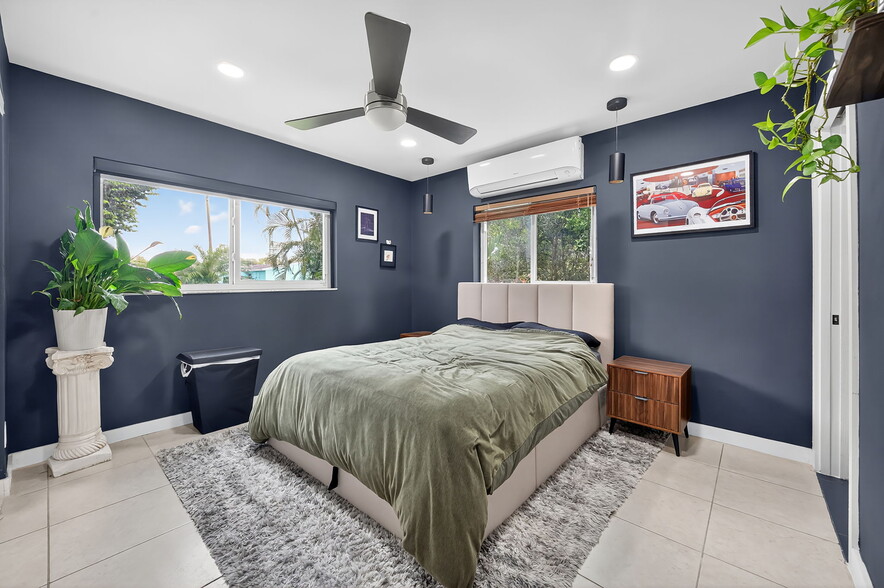 Building Photo - 6640 Douglas St