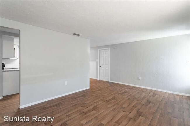 Building Photo - 4520 Blanche St