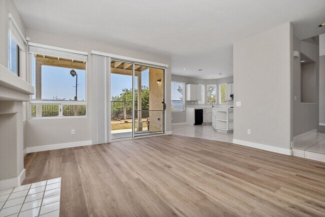 Building Photo - Cul-de-sac 4-bedroom House