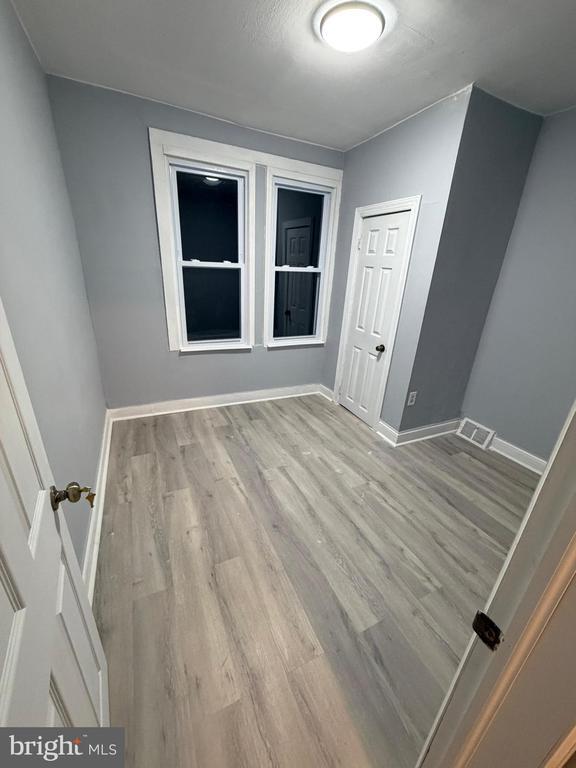 Building Photo - 762 E Willard St