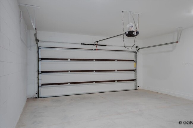 Building Photo - 4975 Worchester Dr
