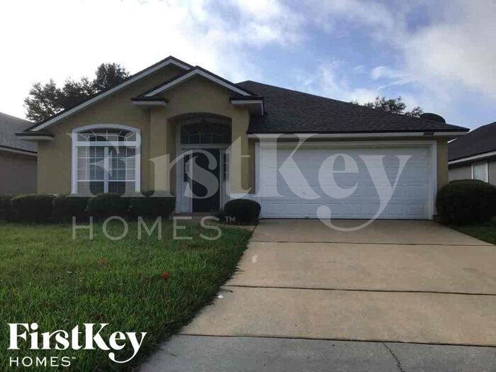 Primary Photo - 1460 Greenway Pl