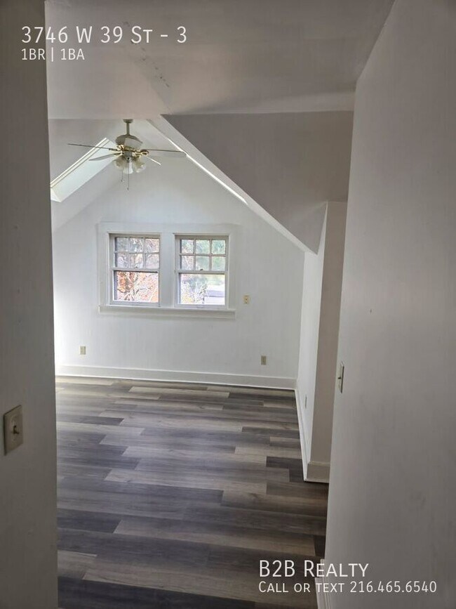 Building Photo - 3746 W 39th St