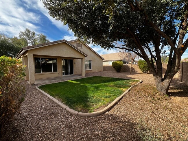 Building Photo - 4 Bedroom | 2 Bath - Single Story Home in Village at Queen Creek