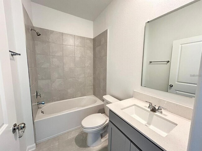 Building Photo - 305 Loch Ct