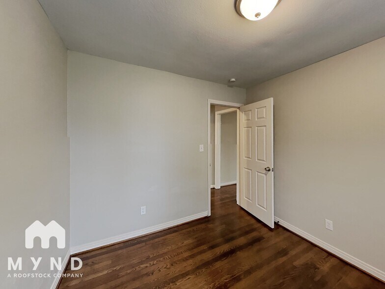 Building Photo - 814 45th St Ensley