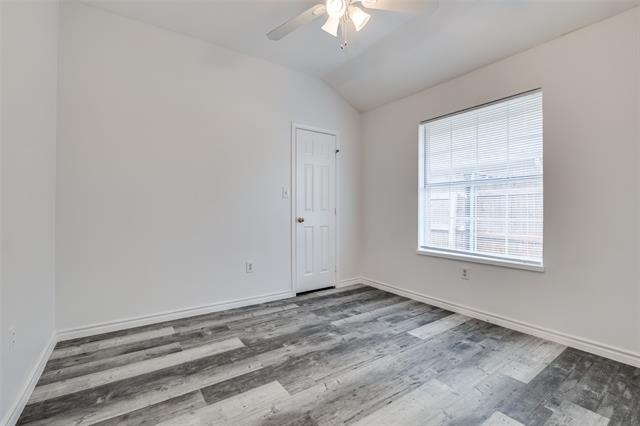 Building Photo - 3312 N Bell Ave