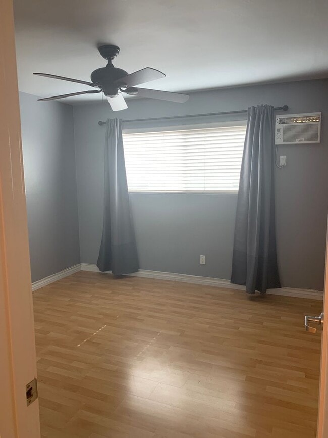 Building Photo - PRIME WEHO LOCATION- 1BEDROOM CONDO FOR LEASE