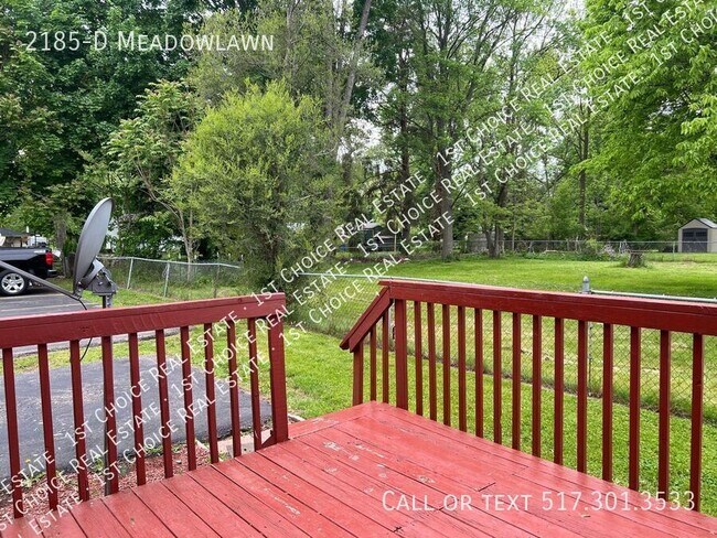 Building Photo - 2185-D Meadowlawn-