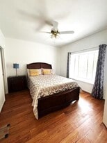 Building Photo - 2207 S Braeswood Blvd