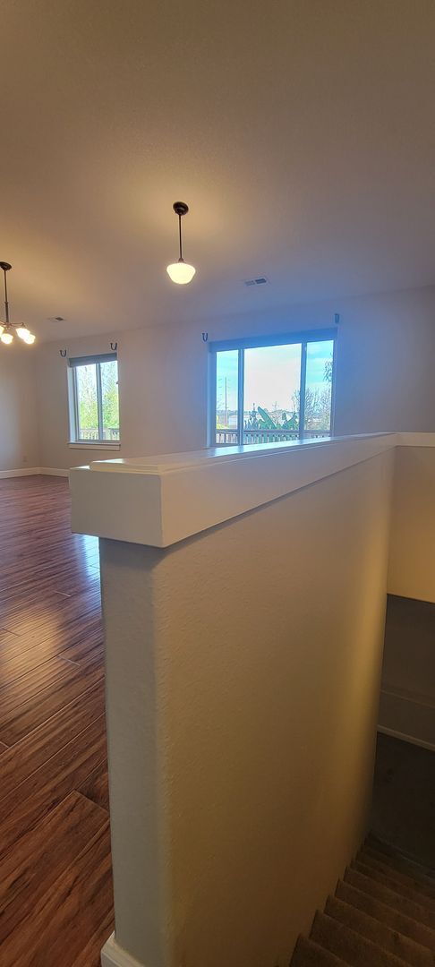 Building Photo - 125 S Ash St