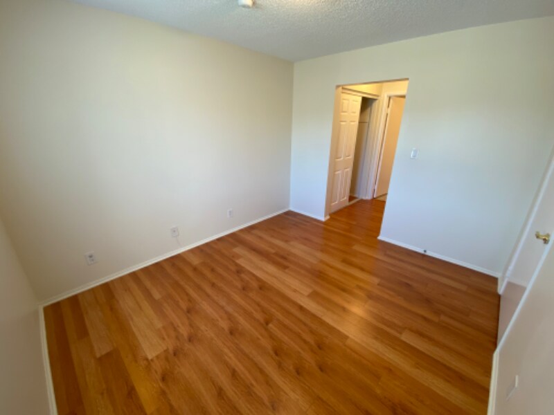 Building Photo - 606 S Everett St