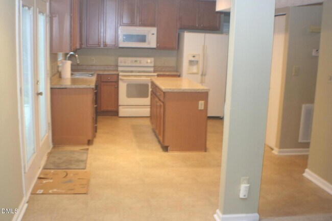 Building Photo - 2500 Ann Carol Ct