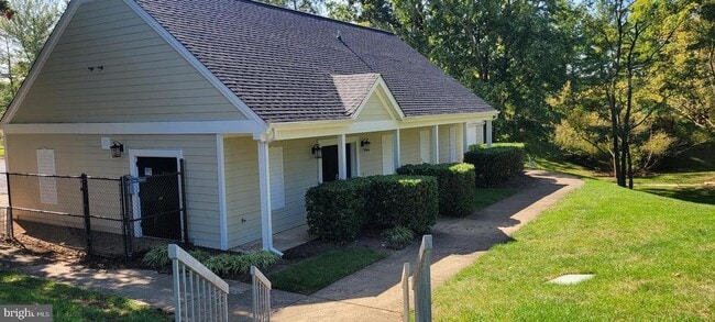 Building Photo - 13517 Orchard Dr