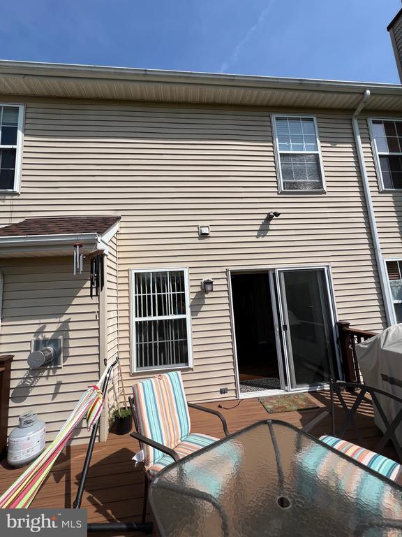Building Photo - 1042 Colin Dr